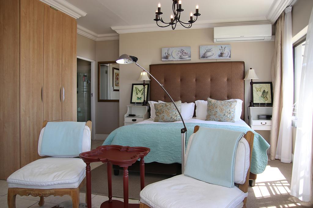 On The Beach Guesthouse Джефрис-Бей Экстерьер фото