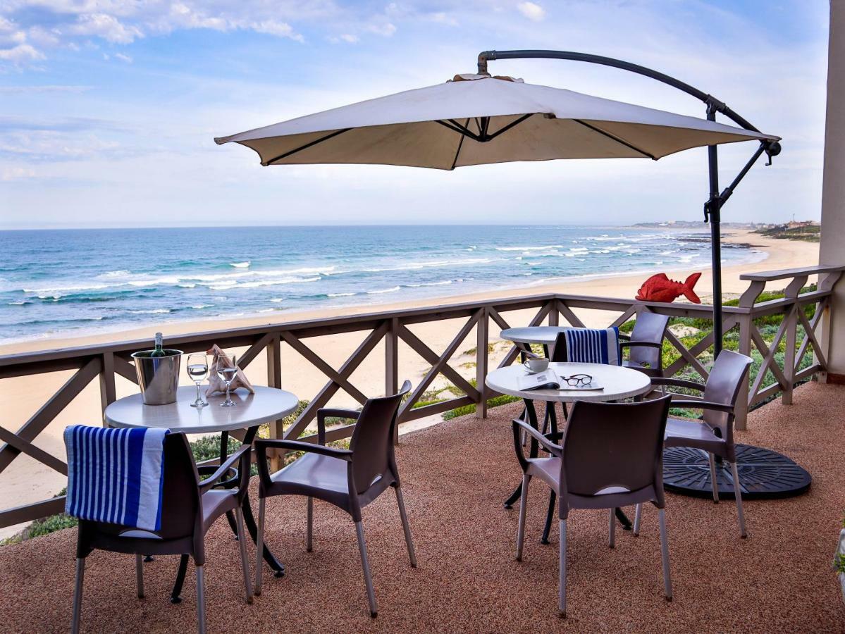 On The Beach Guesthouse Джефрис-Бей Экстерьер фото